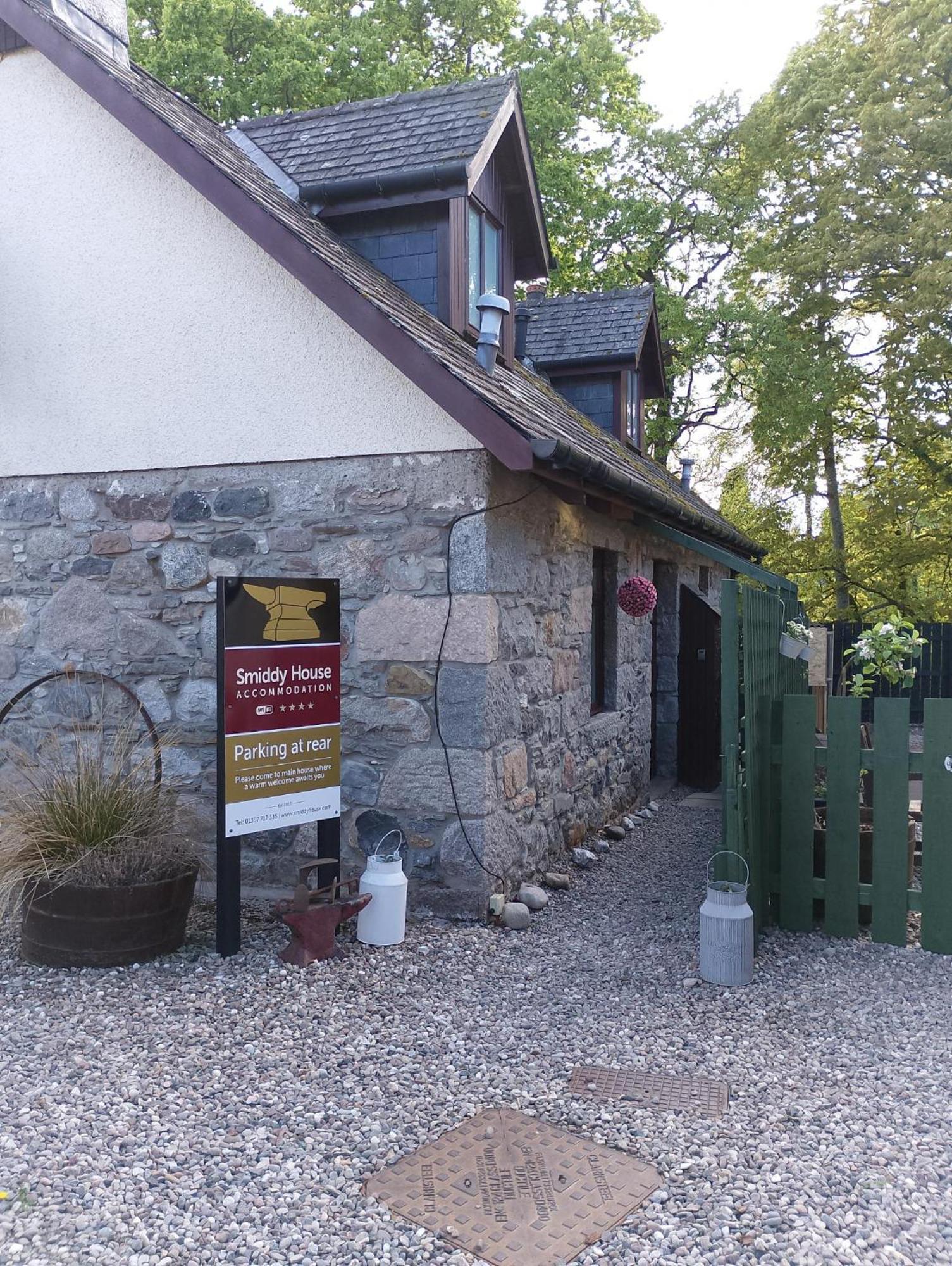 Smiddy House Acomodação com café da manhã Spean Bridge Exterior foto